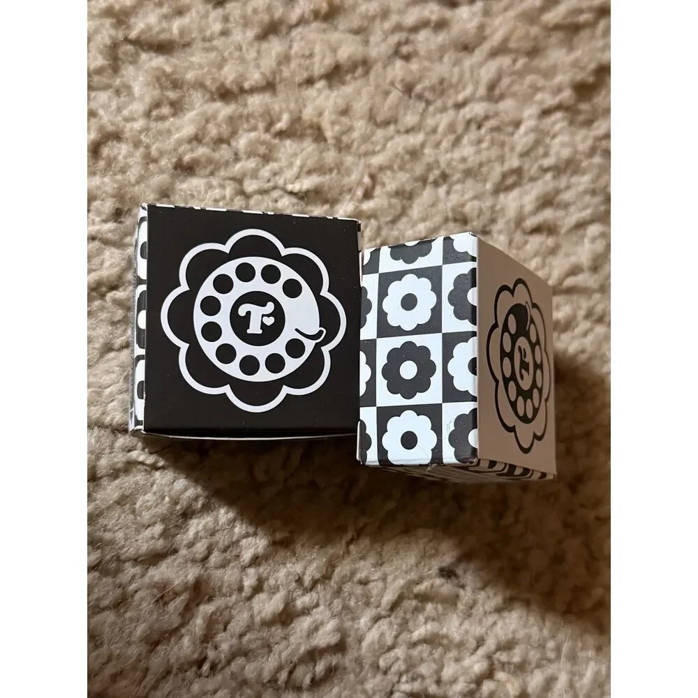Trixie Cosmetics container and packaging